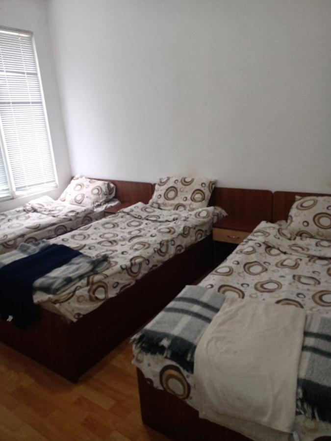 Хотел Оренда Dupnița Exterior foto